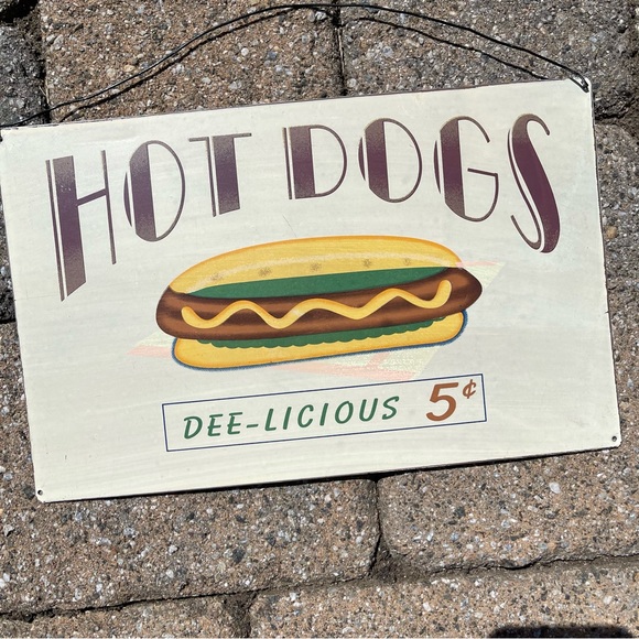 Whimsical Vintage Themed Metal Wall Accents/Bundle of 5 - Picture 3 of 6